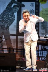 组图：陈升推第20张大碟 尝试清新风