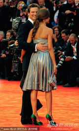 组图：《锅匠》首映 科林费斯加里奥德曼携妻亮相