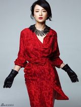 组图：周显欣最新春装大片 红裙尽显性感与时尚