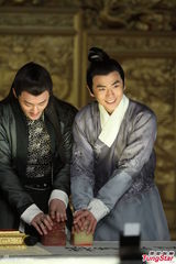 组图：林峰新剧重塑陆小凤 携手温太医展大侠范