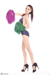 组图：刘朵朵变身奥运啦啦队为中国队加油喝彩