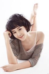 组图：海陆最新写真 香肩微露娇艳靓丽