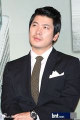 组图：JYJ俊秀与李珉廷宋允儿等助阵孙艺珍新片