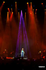 组图：Hebe语出惊人“胸部山” Ella搞笑扮丑相挺