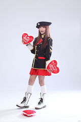 组图：台湾13岁女孩代言变辣妹 许雅涵将组新AKB48