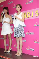 组图：郭采洁将赴内地拍戏谈恋情称要低调