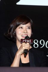 组图：金素妍朱镇模等出席新片《咖啡》媒体试映