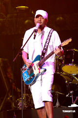 幻灯图：纵贯线香港告别演出 四歌手分享一年感受