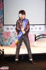 组图：萧敬腾回避感情问题 尴尬敷衍秀英文