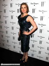 组图：众星亮相金球预热派对 女星红毯竞艳