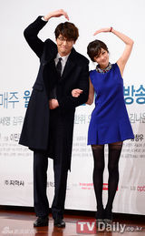 组图：张娜拉崔丹尼尔新剧《学校2013》发布