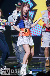 组图：李玟雨佳仁亮相MCD GirlsDay获第一