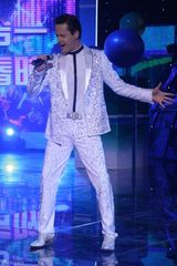 高清：Vitas李玉刚黑妮网络春晚现场飙高音