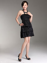 高清图：张庭产后写真首曝光 梨涡浅笑清新健康