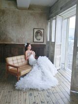 组图：“激吻女”张茆与外籍未婚夫首尔拍婚纱照