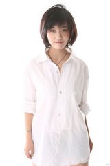 张馨心写真大片曝光 清新灵动纯净脱俗