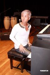 幻灯：周启生举办爵士音乐会 创作歌手不忘发掘新人