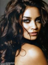 高清组图：新人模特仙妮亚-沙伊克登杂志