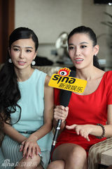 组图：成龙携《十二生肖》主演对话新浪娱乐