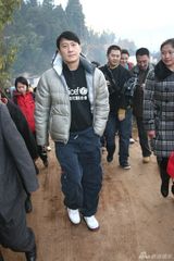 组图：黎明云南探访山区家庭 呼吁帮助弱势群体