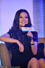 赵薇获青年领袖关锦鹏颁奖 将包场挺黄晓明(图)