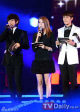 组图：众韩流明星齐聚《2012韩流DREAM演唱会》