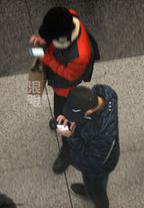 组图：林志颖头戴Kimi专属帽 墨镜遮面秀潮范儿