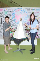 高清图：琦琦曝任达华为女儿学弹琴 MCJin望做父亲