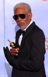 组图：摩根-弗里曼获颁金球奖终身成就奖