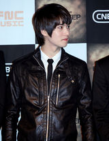 高清图：CNBLUE新专辑发布会 将举行街头演唱会