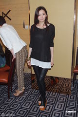 组图：《法政先峰Ⅲ》拍摄完毕 黎耀祥犒劳众人