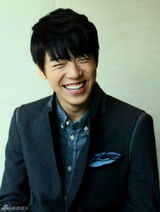 高清组图：独家对话李玹雨笑成恋爱是外行