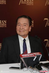 组图：艾迪-加西亚获双料影帝 称演戏要做准备