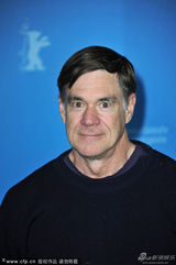 组图：《应许之地》发布会 马特-达蒙人气高