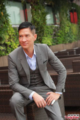 组图：张家辉难忘操练艰辛 与彭于晏亲吻尴尬