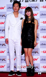 组图：韩星朴孝珠等出席电视电影《少女K》记者会