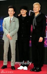 组图：杨贤硕朴振英等出席SBS选秀节目发布会