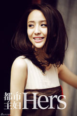 组图：佟丽娅淑女写真恬然优雅