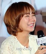 组图：沈伊英严秀晶等出席《珍贵的爱》首映