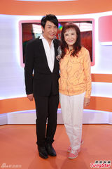 组图：电台主持人白韵琴发声明回应骂战指控