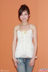 组图：李克勤担任港姐导师 望佳丽有好回忆