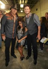 幻灯图：好莱坞一周星闻回放 查理辛Gaga各有动作