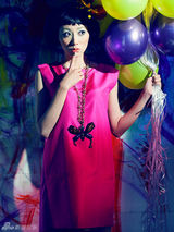 组图：韩雪迷幻童趣写真 撅嘴撇胡鬼马俏皮