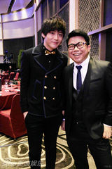 组图：吴奇隆光棍节不谈爱 刘诗诗身体亮红灯