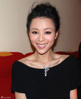 高清图：张静初呼吁爱心凝聚 公益推动任重道远