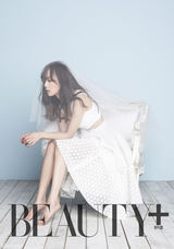 组图：韩星尹胜雅公主造型拍写真扮纯美萝莉