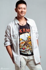 组图：《河东2》彭博新写真狂野帅气