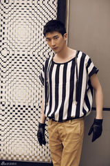 组图：宋珉宇时尚写真 英气逼人魅力尽展