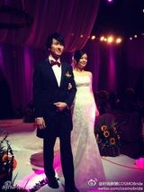 组图：査可欣孙志群大婚 骆家辉任证婚人