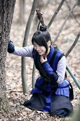 高清图：秀智《九家》片场搞怪照调皮萌翻天